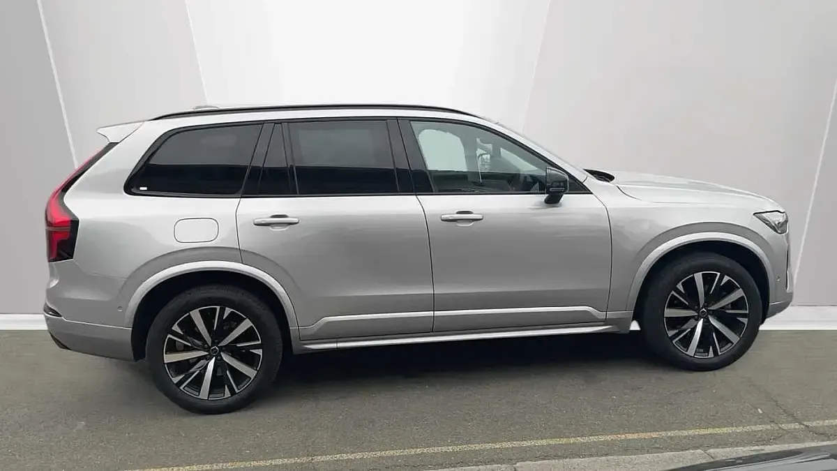 Used Volvo XC90 Plus 455 HP (334 kW) 2025 Silver SUV