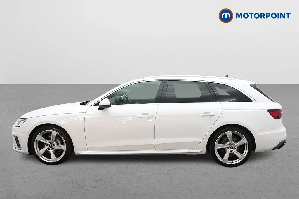 Used Audi A4 S-Line 204 HP (150 kW) 2024 White Estate