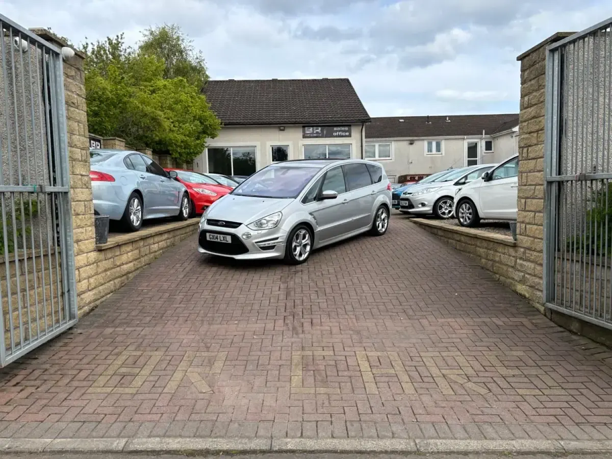 Begagnad Ford S-MAX Titanium X 200 HK (147 kW) 2014 Silver Minibuss