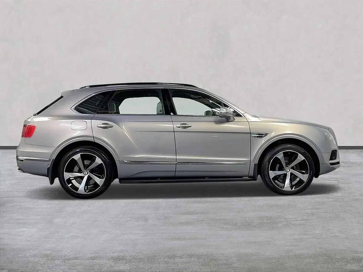 Used Bentley Bentayga Mulliner 550 HP (404 kW) 2019 Grey SUV