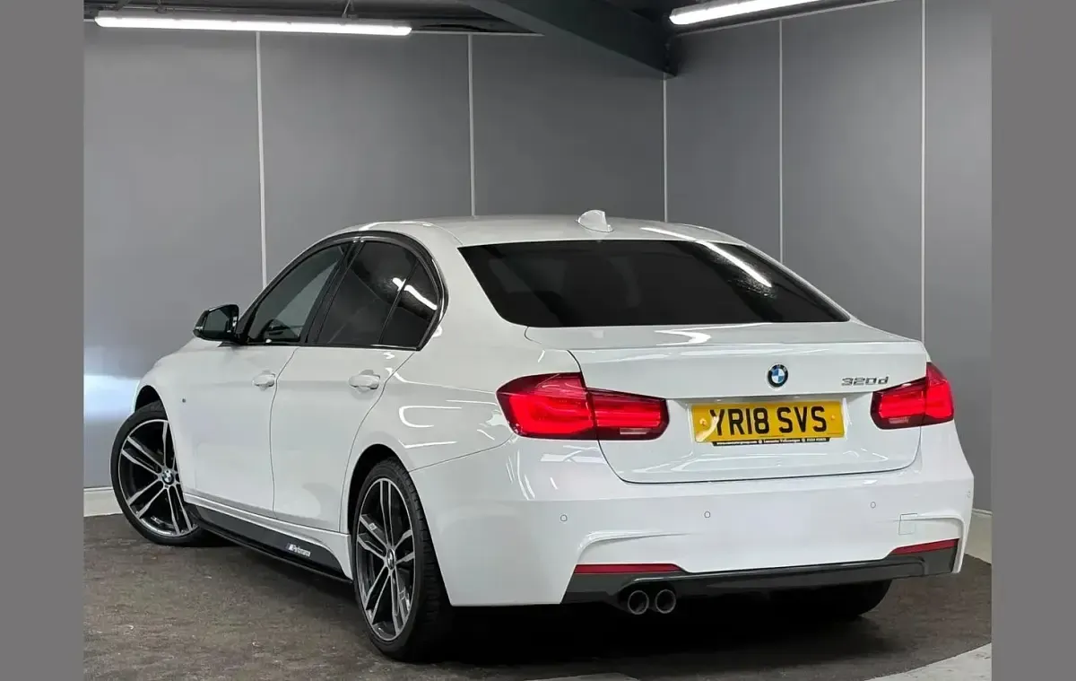 Usado BMW 320 M Sport 187 CV (137 kW) 2018 Blanco Berlina