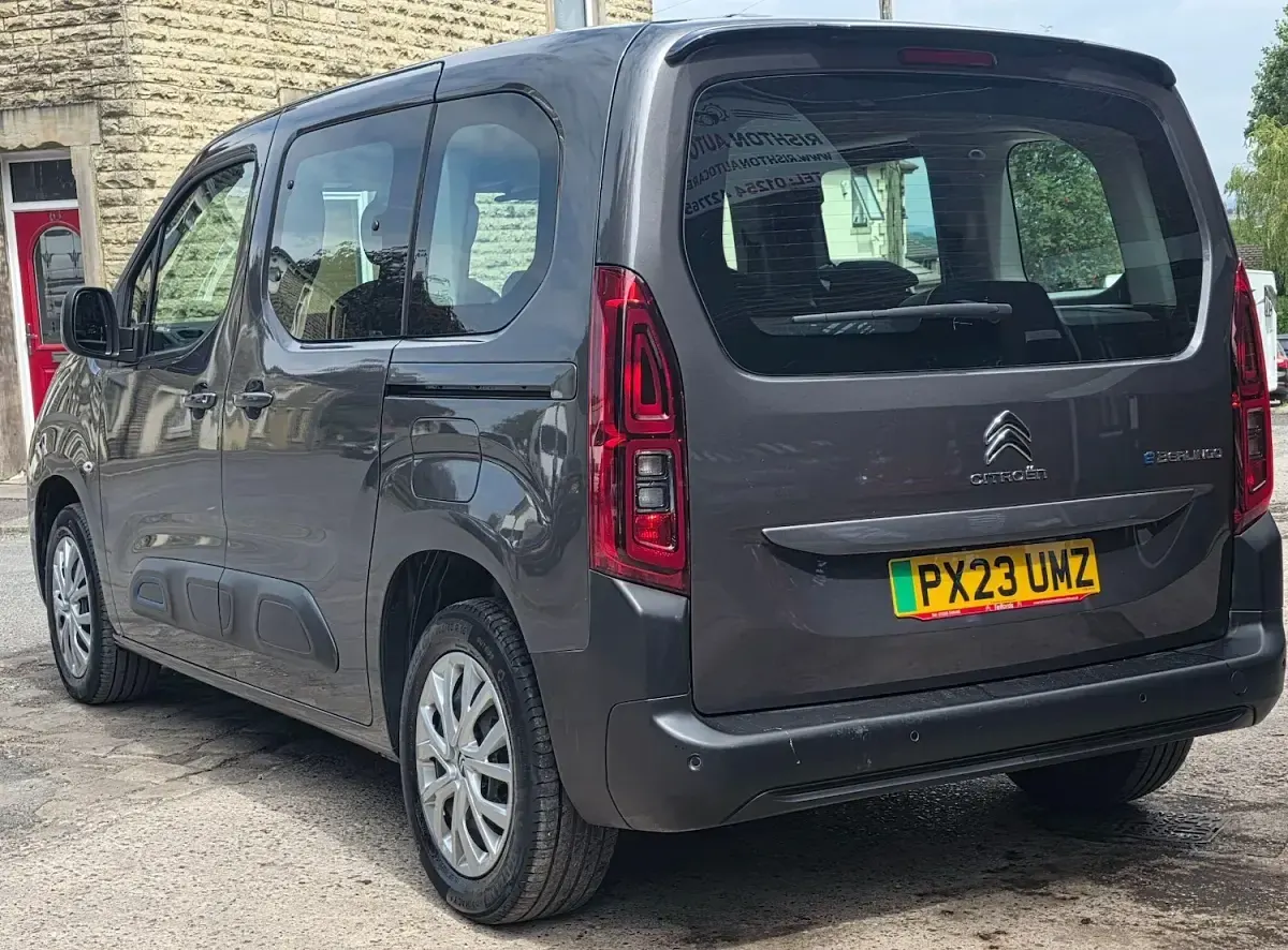 Used Citroën e-Berlingo Feel 100 kW (136 HP) 2023 Grey MPV