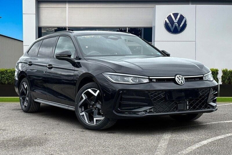Black New 2025 VW Passat R-line Estate | £37,990 (Fair price) - Image 1/4