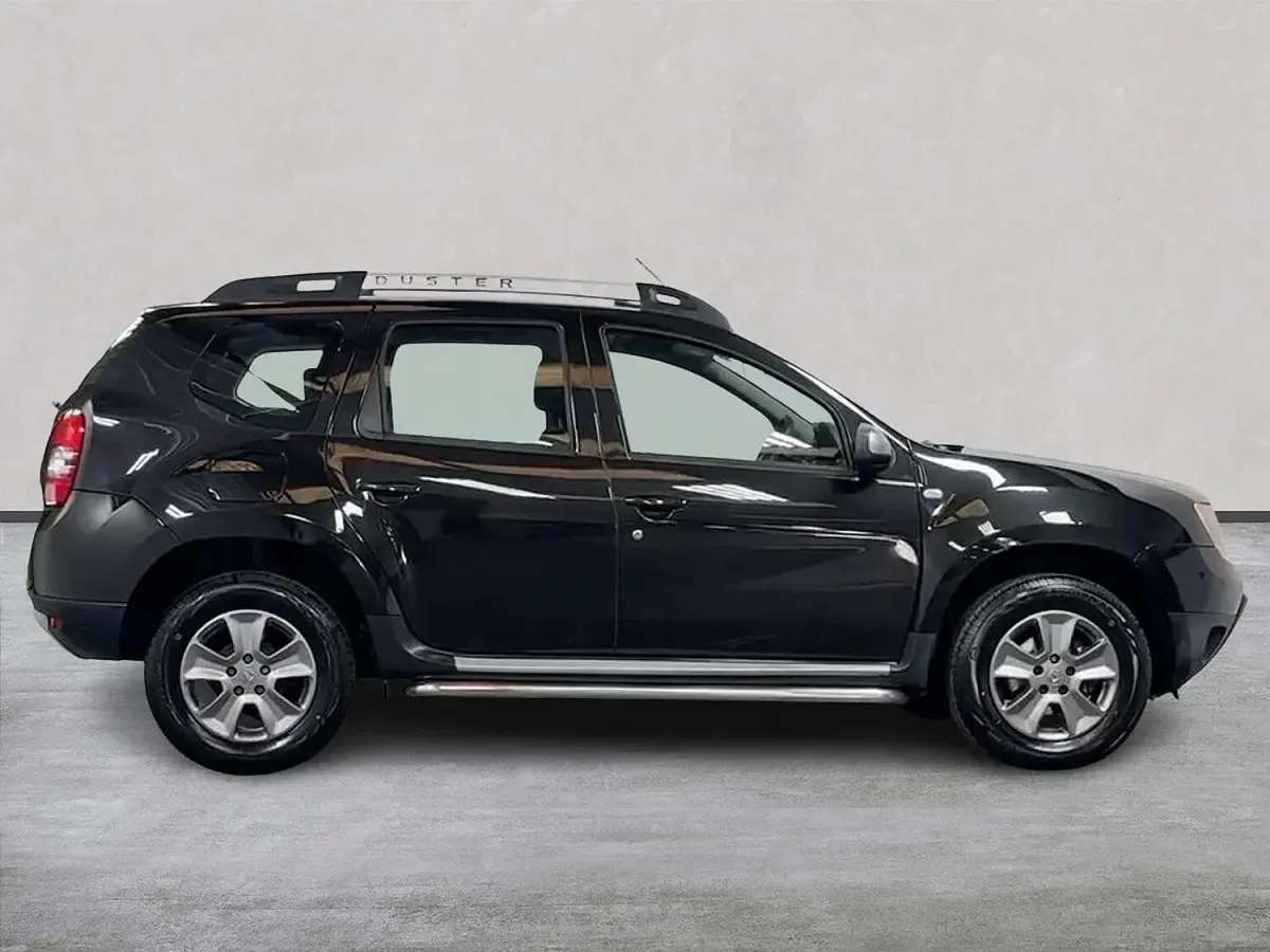 Used Dacia Duster Lauréate 110 HP (80 kW) 2018 Black SUV