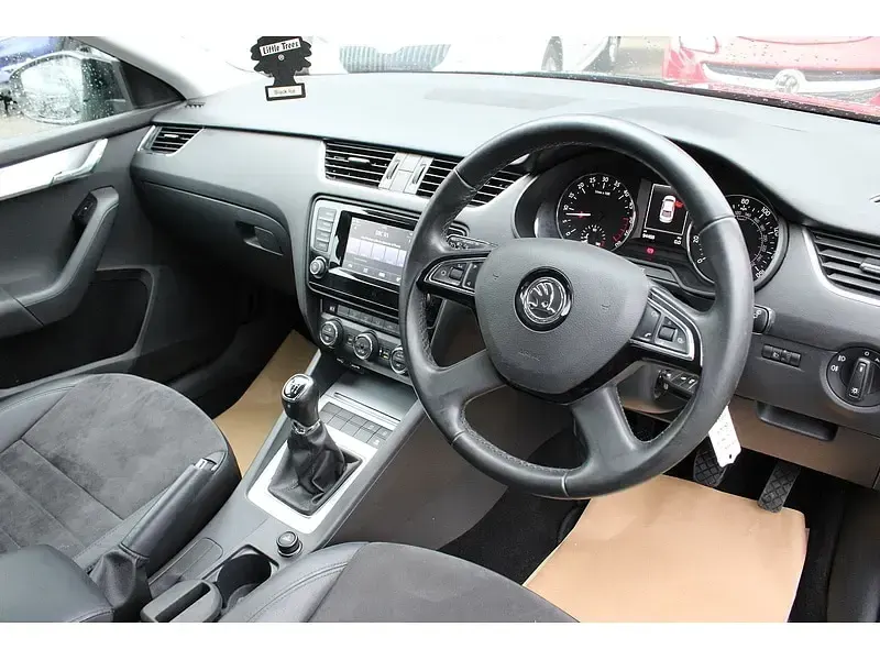 Used Skoda Octavia Elegance 2015 Black Estate