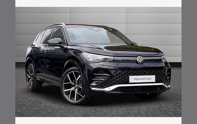 Black Used 2025 VW Tiguan R-line SUV | £35,195 (A bit pricey) - Image 1/3
