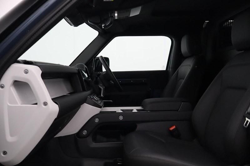 Used Land Rover Defender S 249 HP (183 kW) 2025 Blue SUV