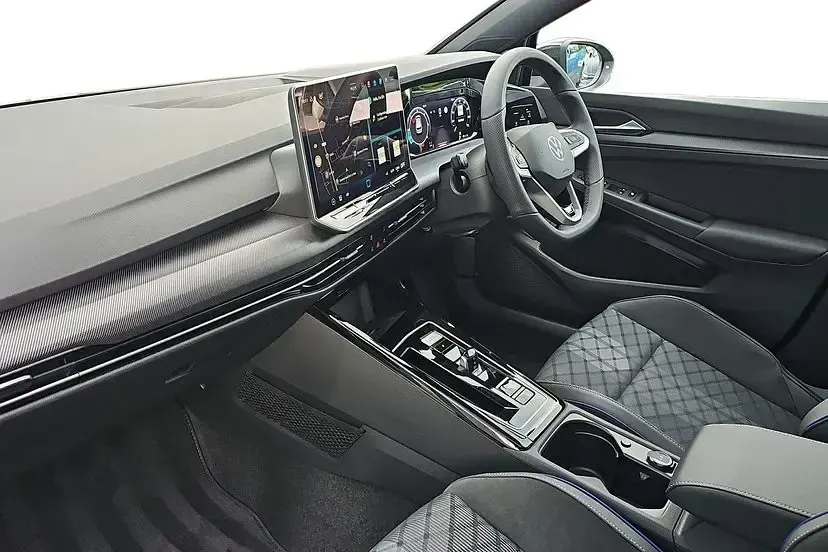 New VW Golf VIII R-line 148 HP (108 kW) 2026 Grenadilla black Hatchback