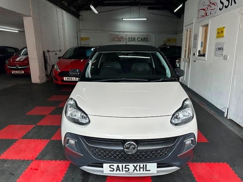 Used Vauxhall Adam Rocks 70 HP (51 kW) 2015 White Hatchback