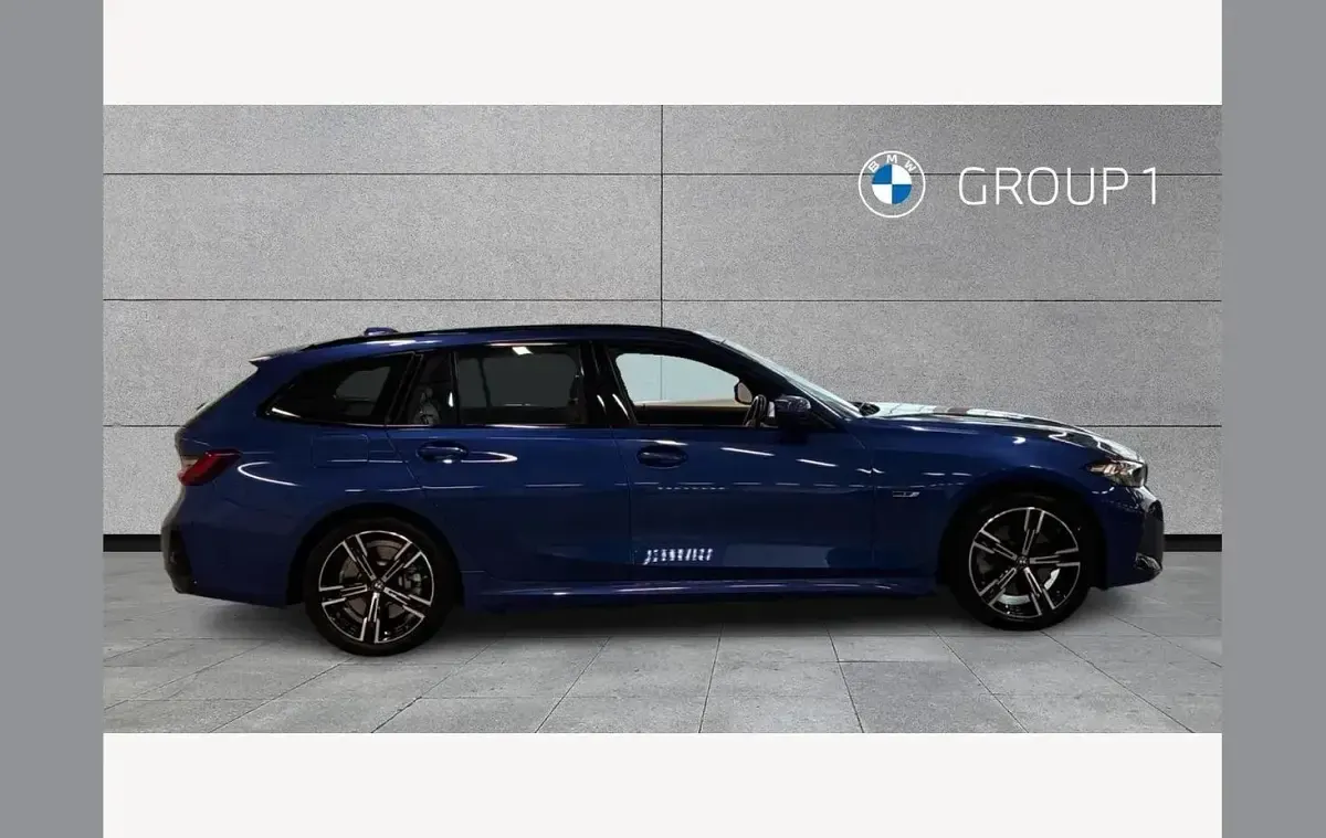 Used BMW 330e M Sport 292 HP (214 kW) 2023 Blue Estate
