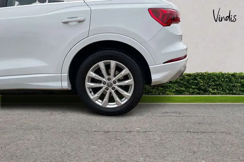 Second-hand Audi Q3 Sport 150 CP (110 kW) 2019 Alb SUV