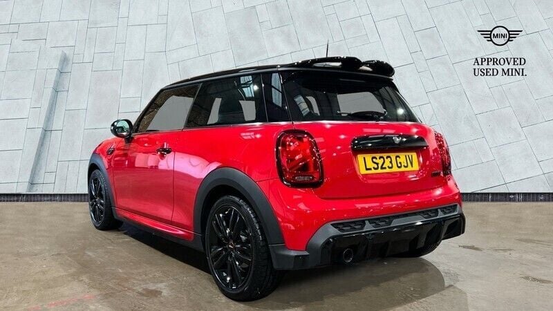 Second-hand Mini Cooper Sport 136 CP (100 kW) 2023 Roșu Hatchback