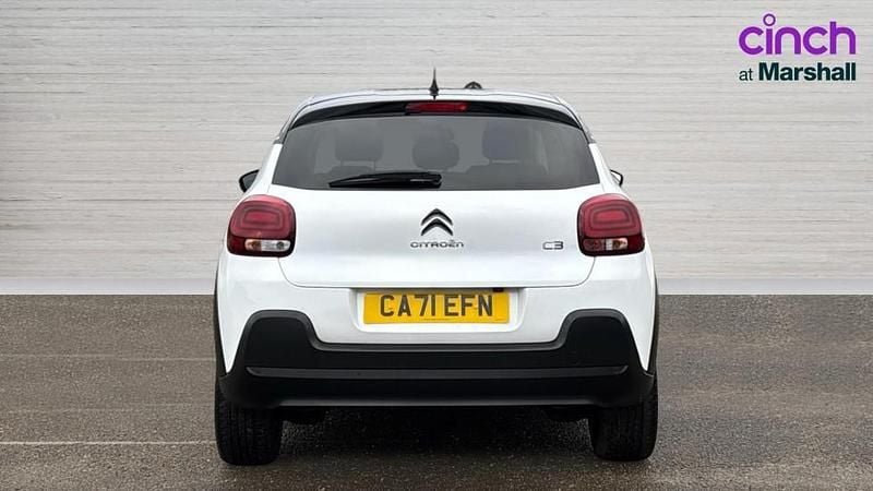 Used Citroën C3 PureTech 83 HP (61 kW) 2021 White Hatchback