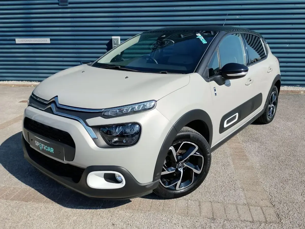 Used Citroën C3 PureTech 82 HP (60 kW) 2022 Brown Hatchback