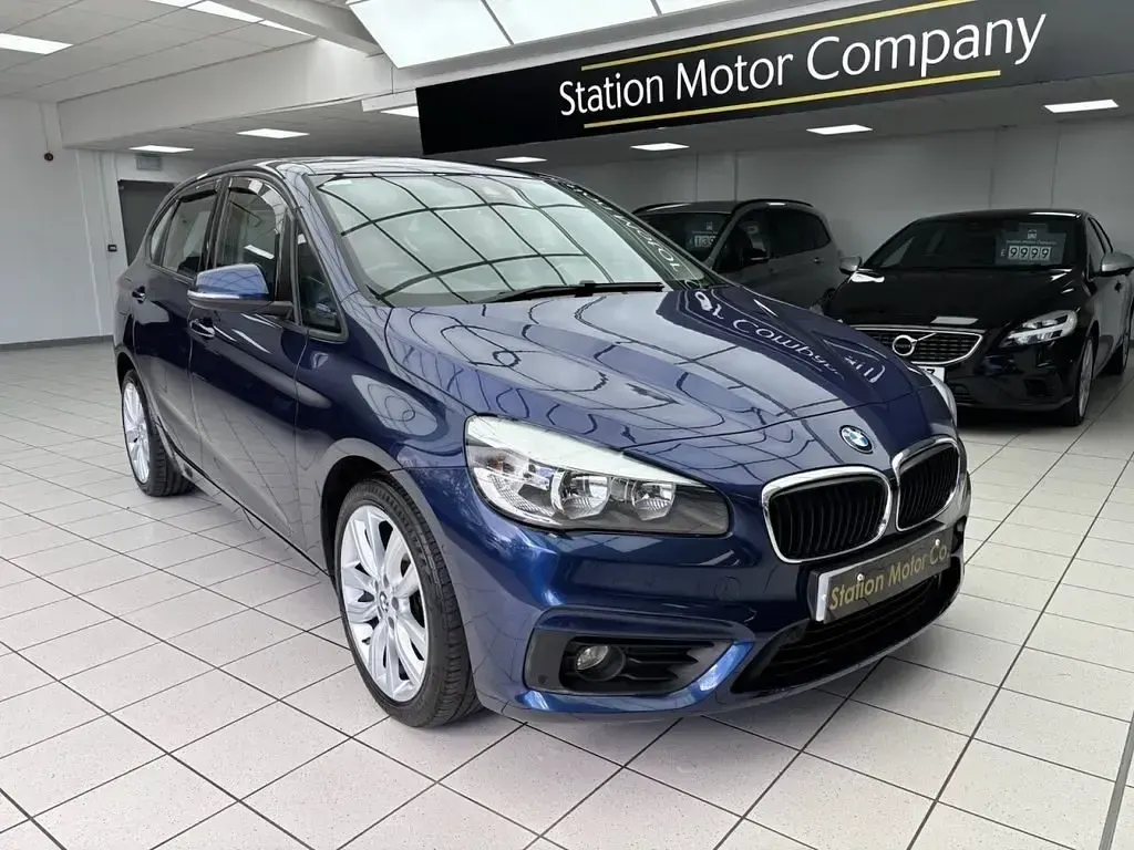 Usado BMW 218 Comfort Edition 150 CV (110 kW) 2016 Azul Utilitario