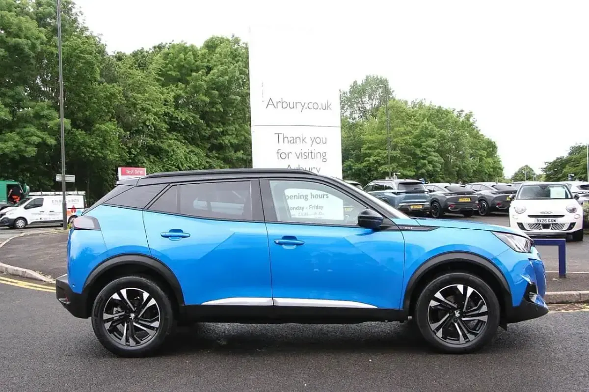 Used Peugeot 2008 GTi 129 HP (94 kW) 2021 Blue SUV