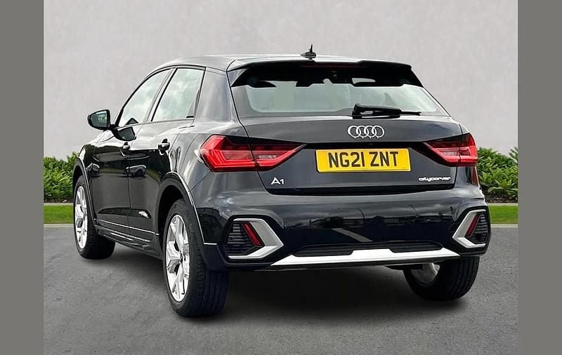 Begagnad Audi A1 Premium 150 HK (110 kW) 2021 Svart SUV