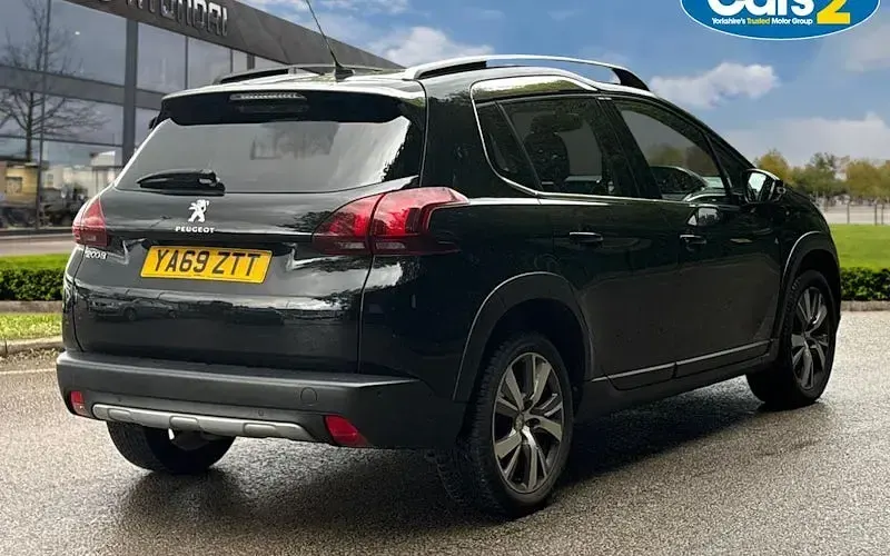 Used Peugeot 2008 Allure Premium 110 HP (80 kW) 2019 Black SUV