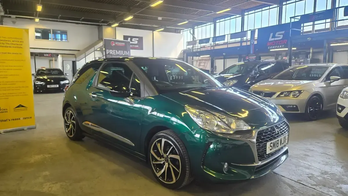 Used DS Automobiles DS3 Connected Chic 2018 Green Hatchback