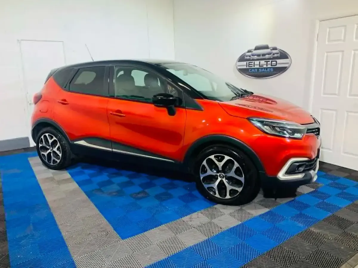Used Renault Captur Dynamique 2017 Red SUV