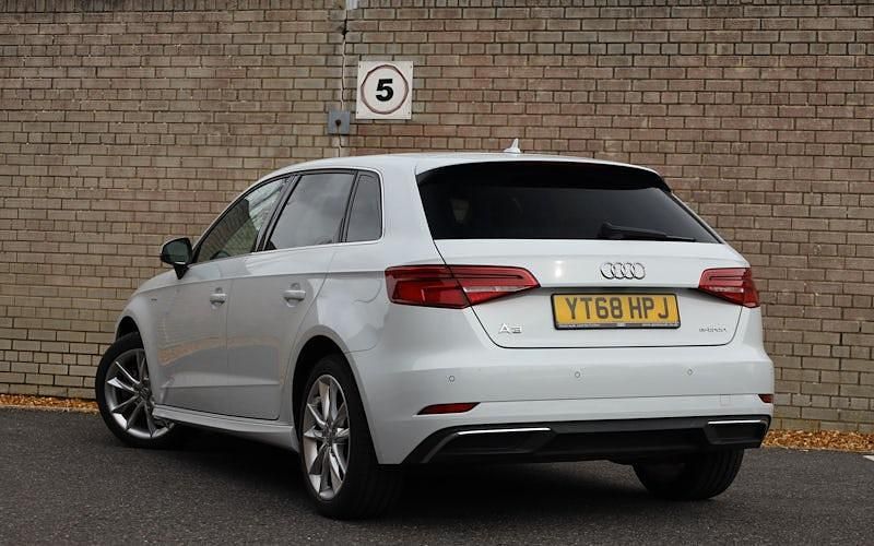 Used Audi A3 e-tron 150 HP (110 kW) 2018 Hatchback