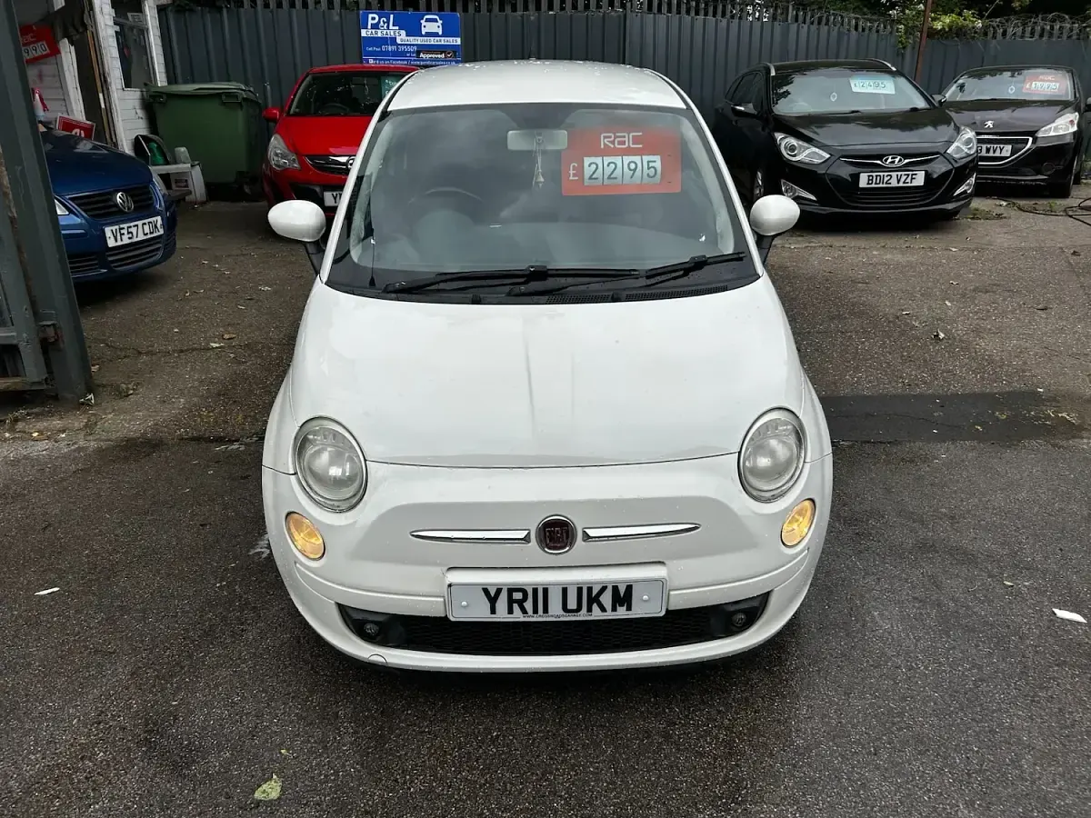 Used Fiat 500 S 69 HP (50 kW) 2010 White Hatchback
