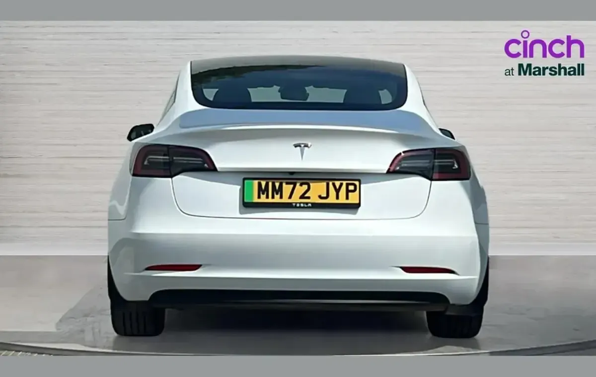 Used Tesla Model 3 RWD 208 kW (283 HP) 2022 White Sedan