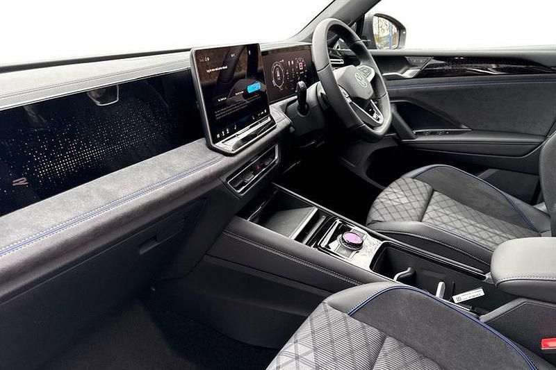 New VW Tiguan R-line 150 HP (110 kW) 2026 Dolphin grey SUV