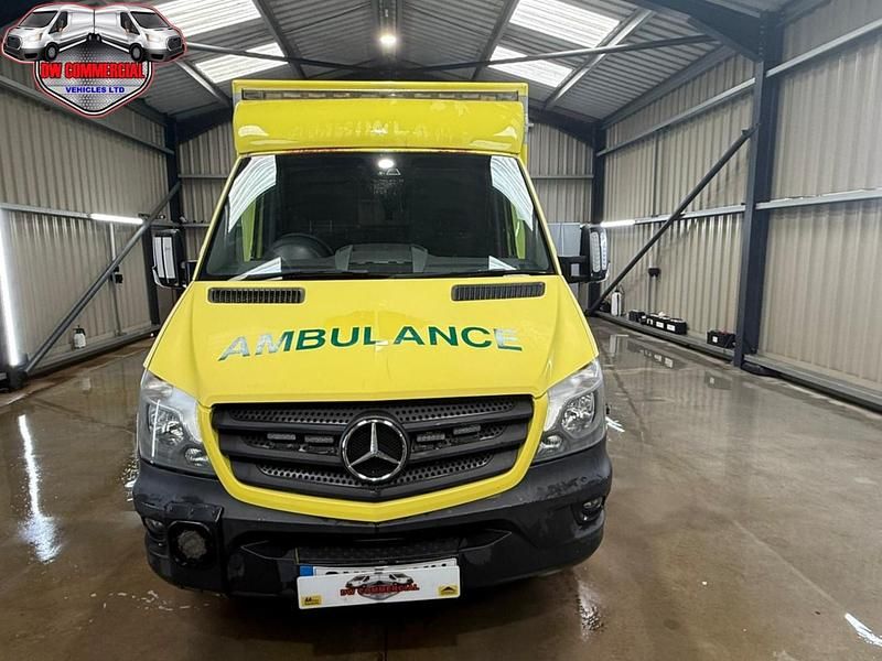 Used Mercedes Sprinter 190 HP (139 kW) 2017 Yellow