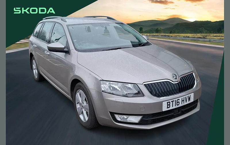 Used Skoda Octavia SE L 147 HP (108 kW) 2016 Beige Hatchback