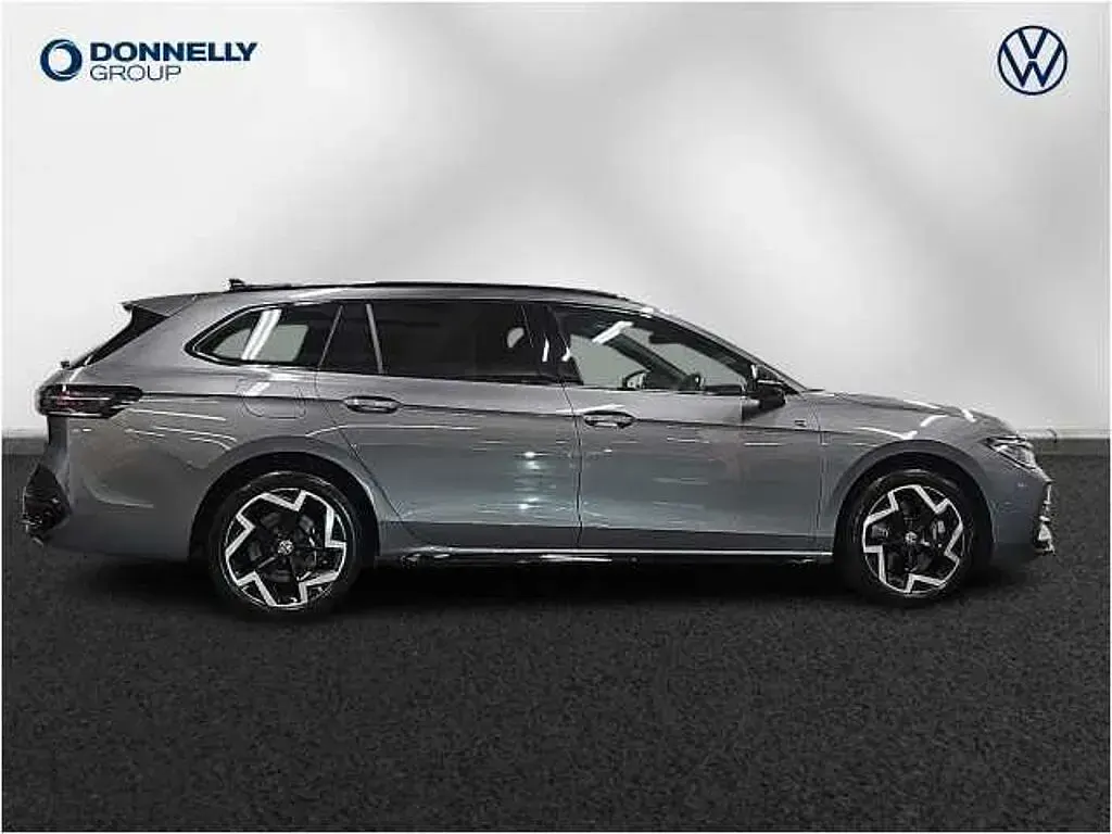 Used VW Passat 272 HP (200 kW) 2025 Estate