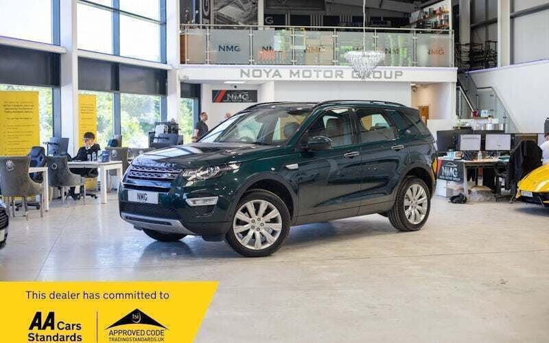 Green Used 2015 Land Rover Discovery Sport HSE Luxury SUV | £11,399 (Fair price) - Image 1/4