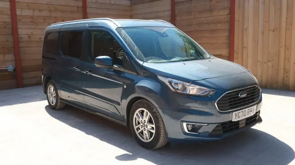 Used Ford Tourneo Connect Titanium 2020 Blue MPV