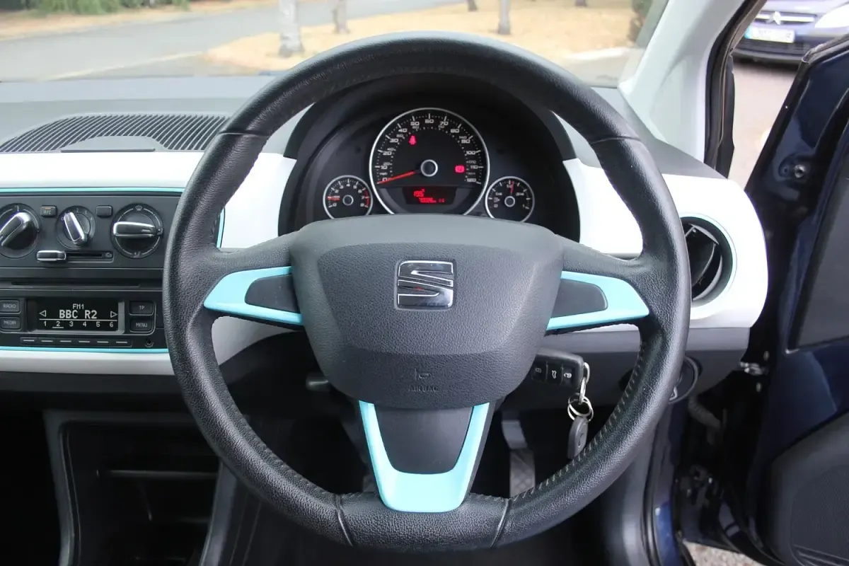 Used Seat Mii 59 HP (43 kW) 2014 Blue Hatchback