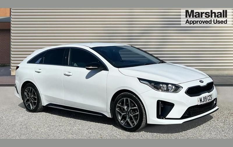 Used Kia ProCeed GT-Line 136 HP (100 kW) 2019 White Estate