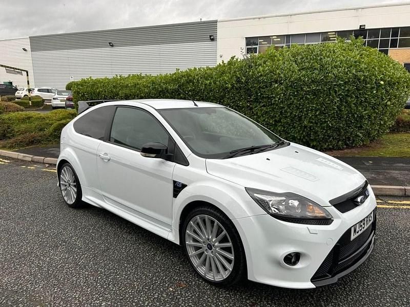 Used Ford Focus RS 301 HP (221 kW) 2009 White Hatchback
