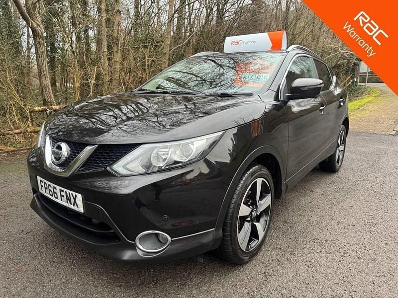 Used Nissan Qashqai N-Connecta 110 HP (80 kW) 2016 Black SUV