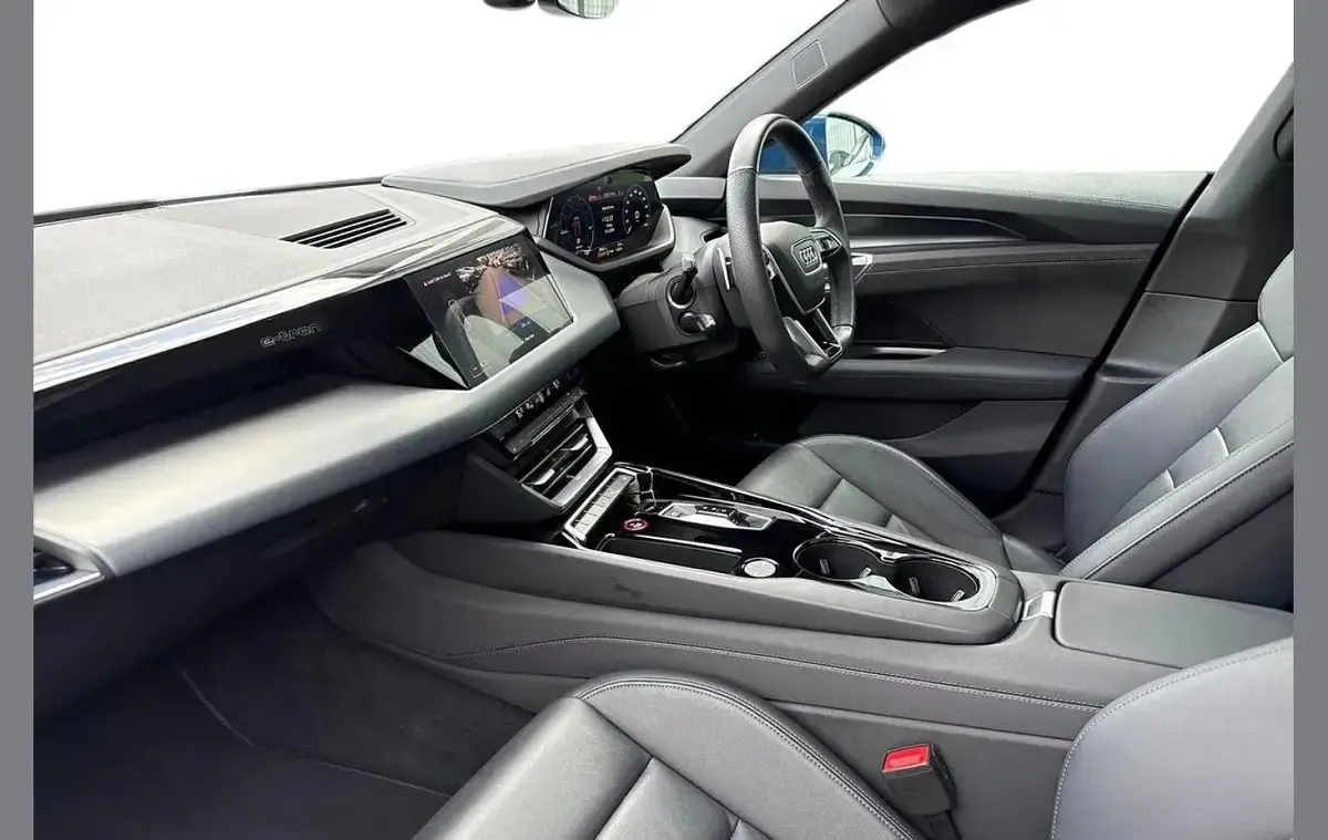 Used Audi e-tron GT quattro Comfort 384 kW (523 HP) 2022 Blue Sedan