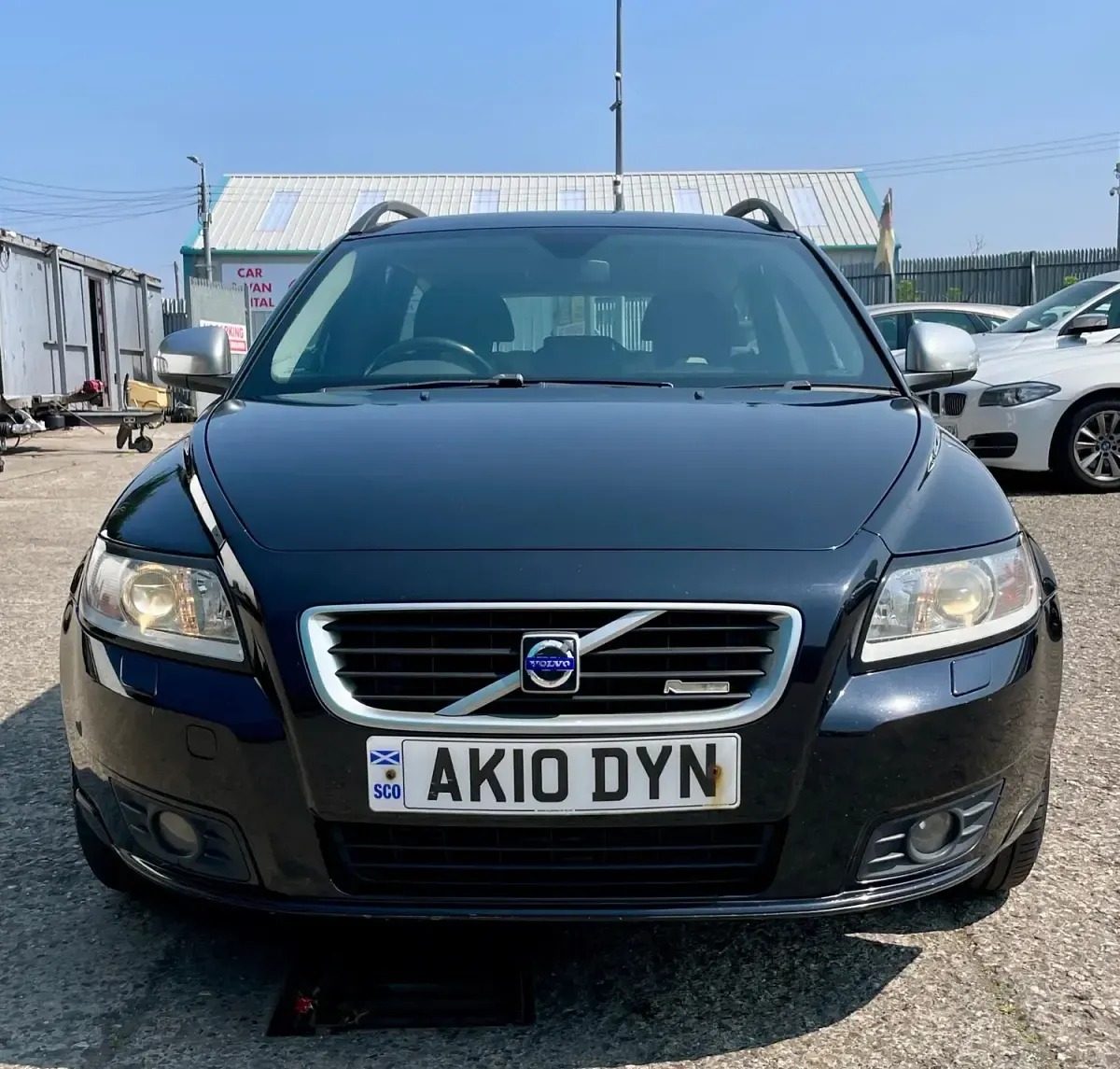 Used Volvo V50 R-Design 134 HP (98 kW) 2010 Black Estate