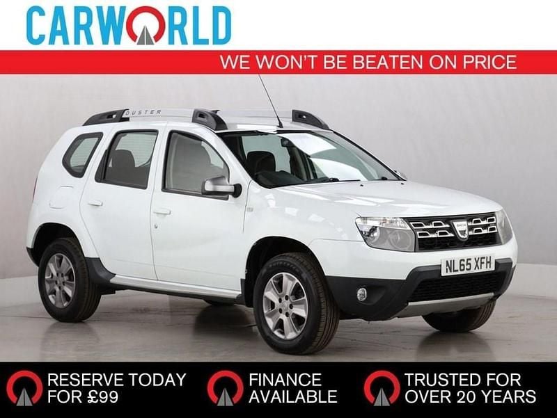 White Used 2015 Dacia Duster Lauréate SUV | £5,700 (Fair price) - Image 1/3