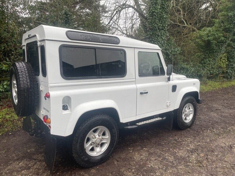 Used Land Rover Defender 2015 White SUV