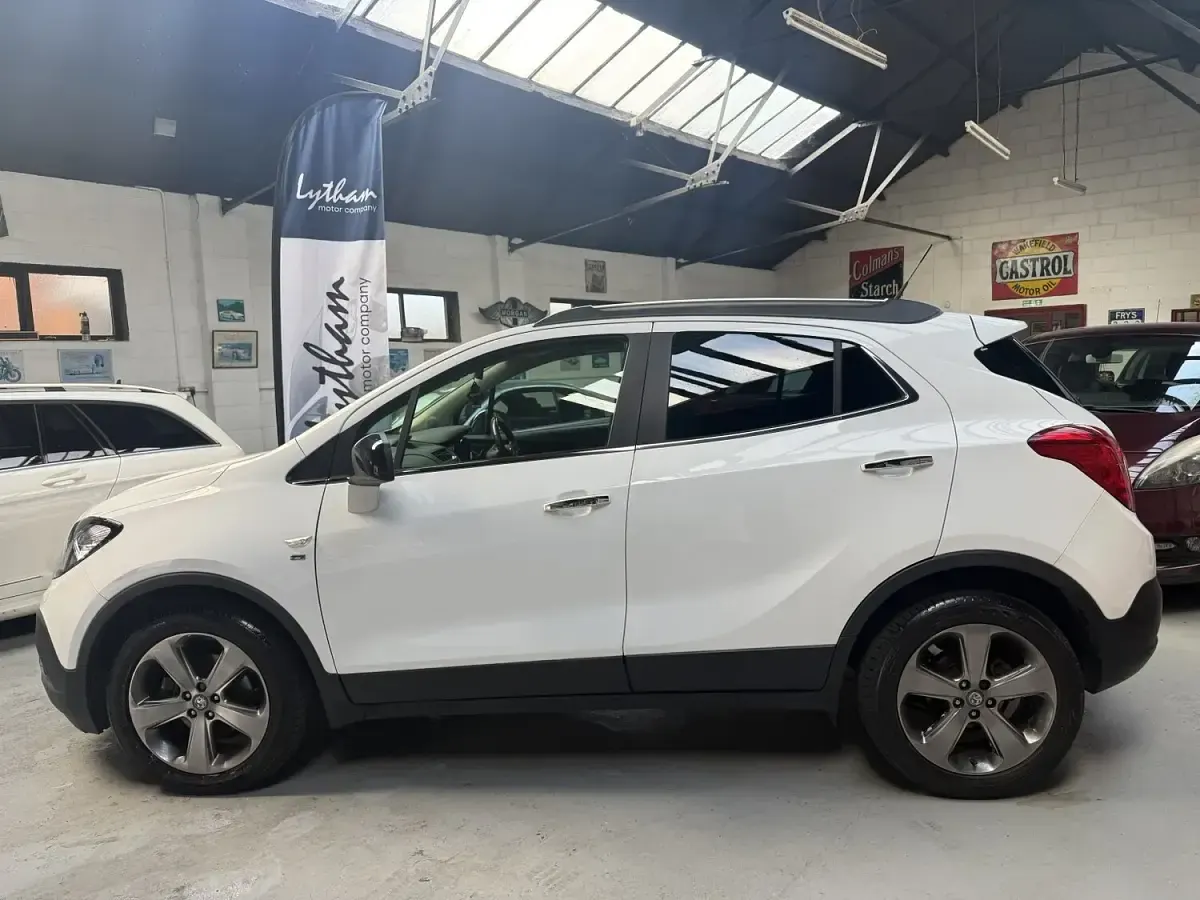 Used Vauxhall Mokka 130 HP (95 kW) 2013 White SUV