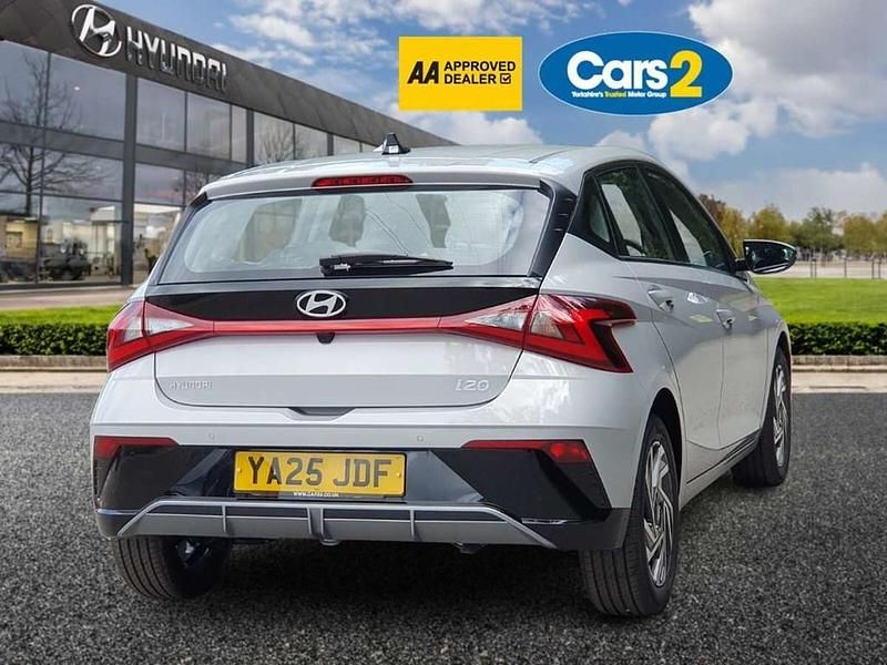 New Hyundai i20 Advanced 99 HP (72 kW) 2025 Grey Hatchback