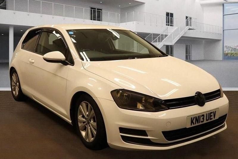 Used VW Golf VII SE 2013 White Hatchback