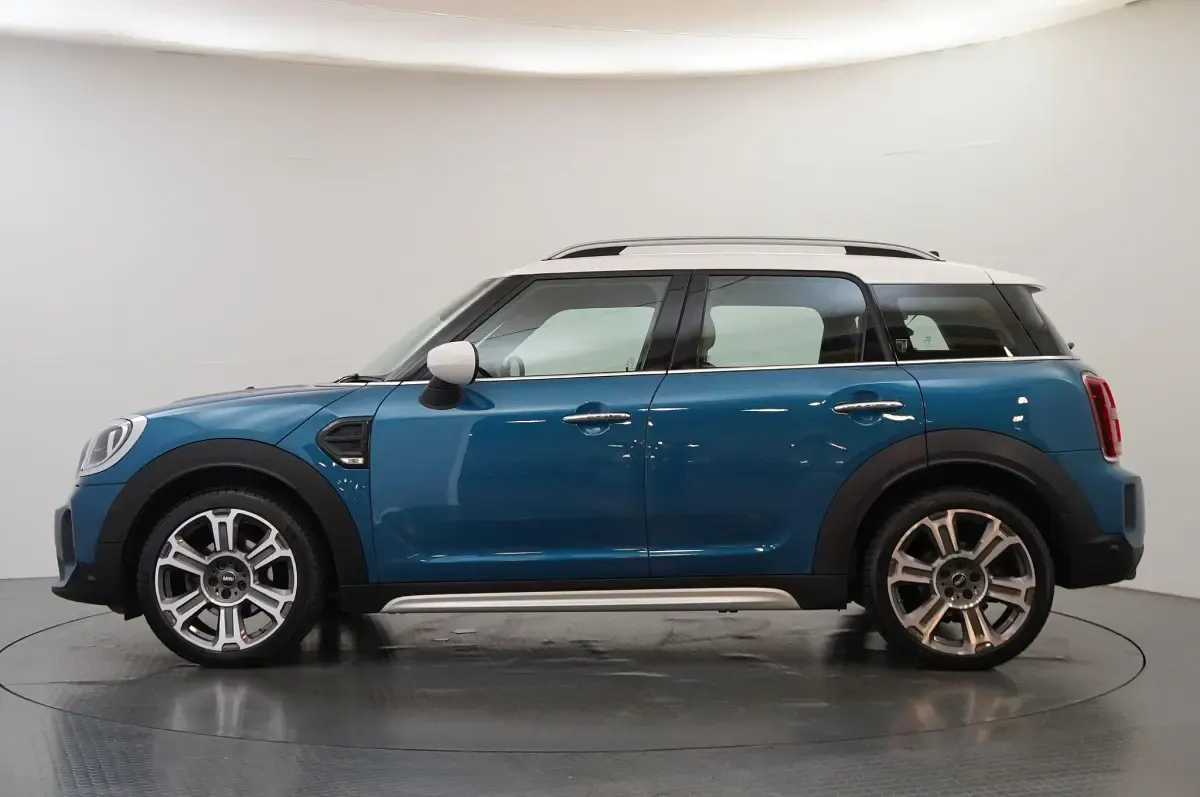 Used Mini Cooper Countryman Exclusive 134 HP (98 kW) 2023 Blue SUV