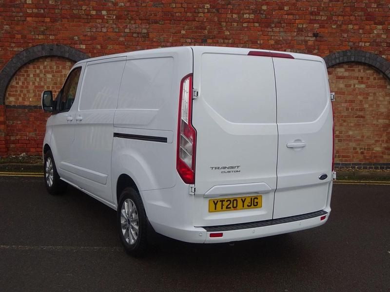 Used Ford Transit Custom Limited 130 HP (95 kW) 2020 White Van