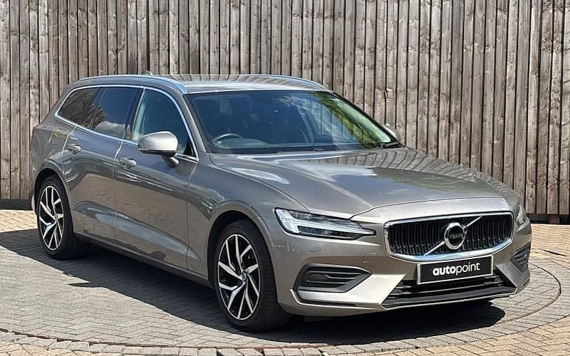 Used 2019 Volvo V60 Momentum Estate | £17,699 (Good price) - Image 1/4