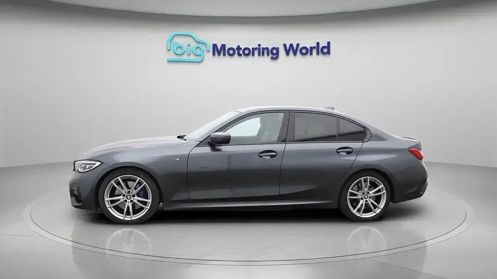 Usado BMW 320 M Sport 184 CV (135 kW) 2019 Gris Berlina
