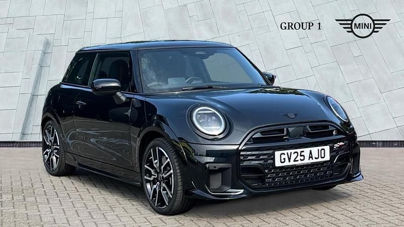 Black Used 2025 Mini Cooper S Hatch Hatchback | £28,395 (A bit pricey) - Image 1/4