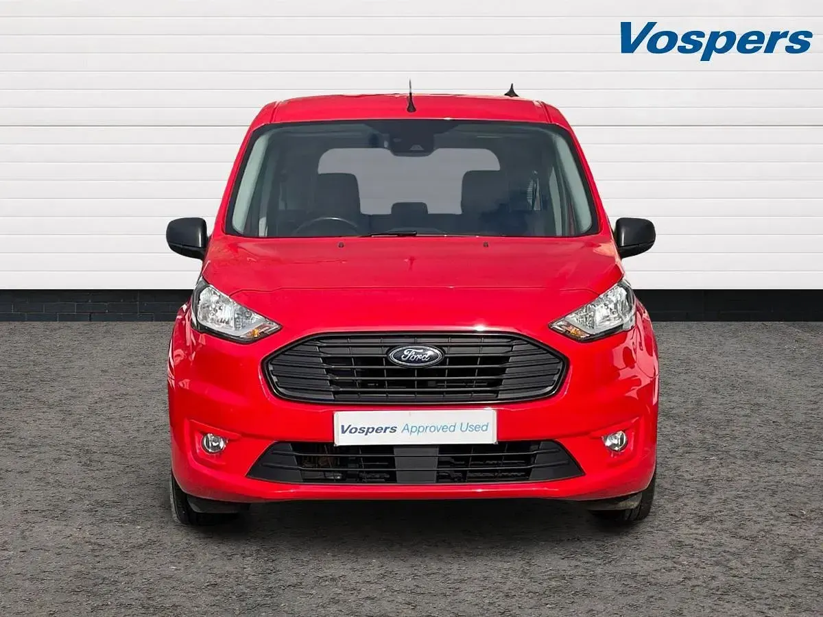 Used Ford Tourneo Zetec 120 HP (88 kW) 2021 Red MPV
